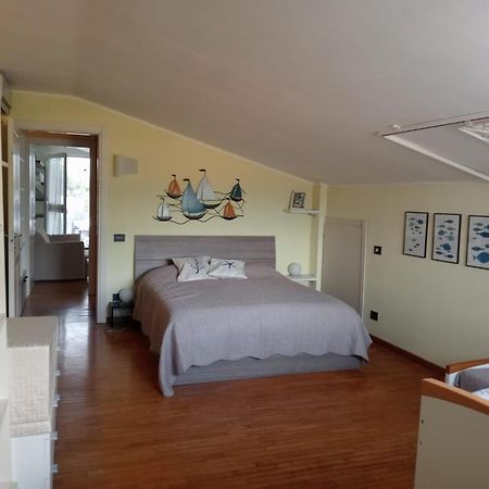 キアーヴァリ Casa Dell'Aura Bed & Breakfast エクステリア 写真