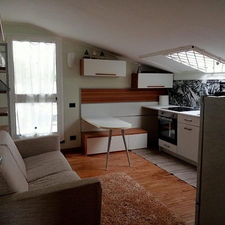 キアーヴァリ Casa Dell'Aura Bed & Breakfast エクステリア 写真