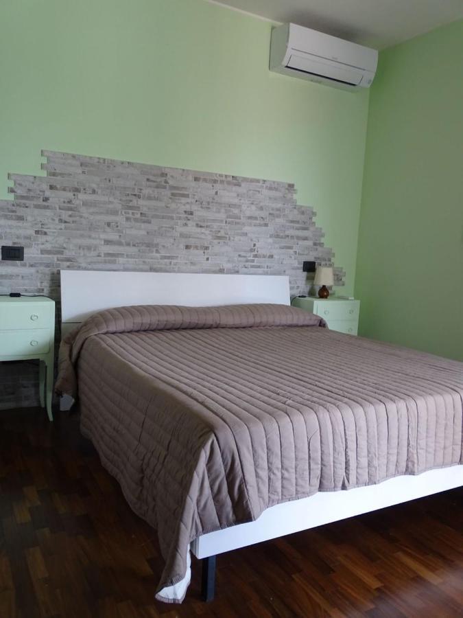 キアーヴァリ Casa Dell'Aura Bed & Breakfast エクステリア 写真